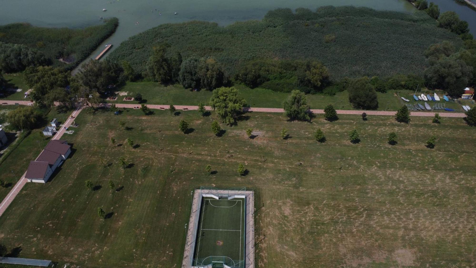 Zoeldhaz Balatonmáriafürdő